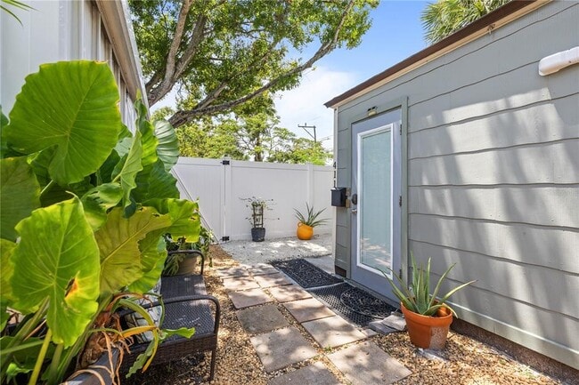 property at 2859 Dartmouth Ave N