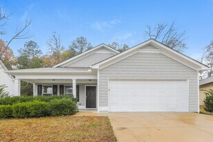 155 Rockingham Dr in Covington, GA - Building Photo