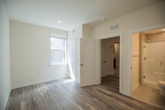 4210 Chestnut St in Philadelphia, PA - Building Photo - Building Photo