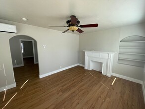 718 S 10th St in Chickasha, OK - Building Photo - Building Photo