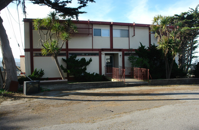 122 Hilton Ln in Pacifica, CA - Building Photo - Building Photo