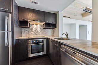 3614 Montrose Blvd in Houston, TX - Foto de edificio - Building Photo