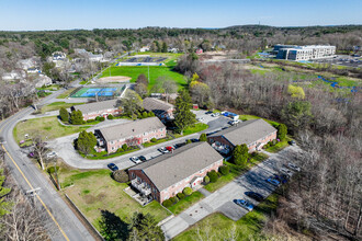 Jefferson Farms Condominiums in Acton, MA - Foto de edificio - Building Photo