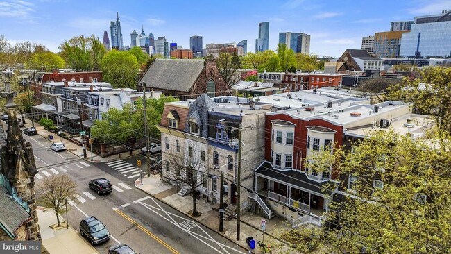 3800 Spring Garden St in Philadelphia, PA - Foto de edificio - Building Photo