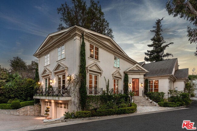 property at 525 S Westgate Ave