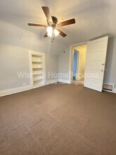 209 Chandler Blvd in Macomb, IL - Foto de edificio - Building Photo