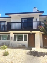 42 Washington St in San Juan Bautista, CA - Building Photo