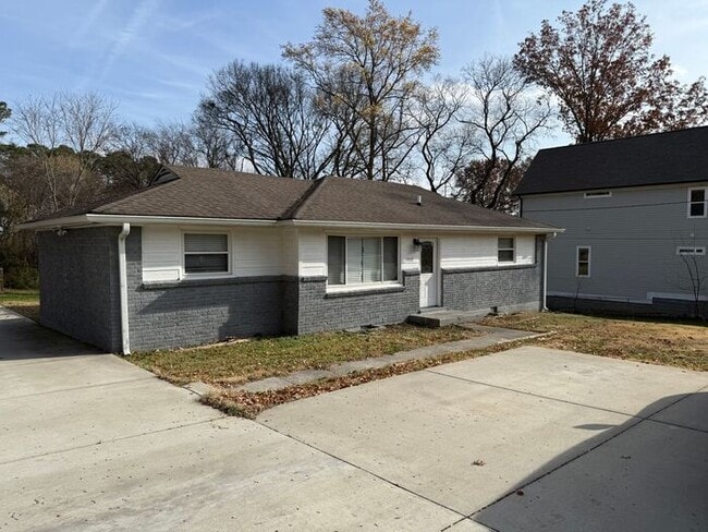 3808 Chambers Dr in Nashville, TN - Building Photo - Building Photo