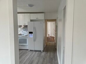 1007 E Unaka Ave in Johnson City, TN - Building Photo - Building Photo