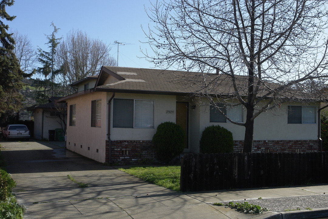 25654-25656 Donald Ave in Hayward, CA - Foto de edificio