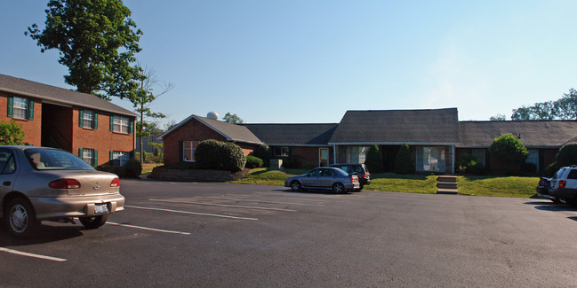 Woodland Trace in Alexandria, KY - Foto de edificio - Building Photo