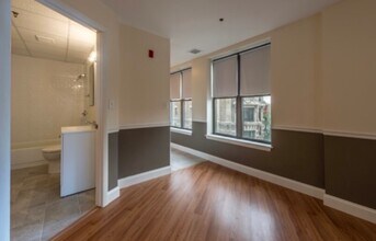 1124 Boylston St in Boston, MA - Foto de edificio - Building Photo