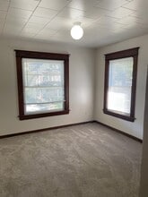 21 Lakeview Ter, Unit 21 LakeviewTerrace-Up in Rochester, NY - Foto de edificio - Building Photo