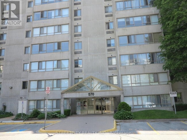 570-1570 Proudfoot Ln