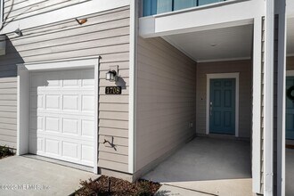 1708 Garden Grove Ct in Jacksonville, FL - Foto de edificio - Building Photo