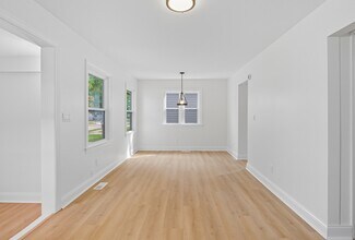 23329 Hazelwood Ave in Hazel Park, MI - Building Photo - Building Photo