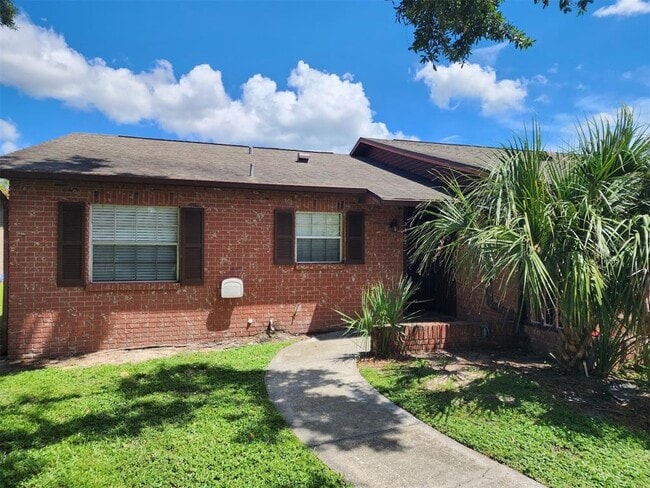 property at 9502 Fieldview Cir