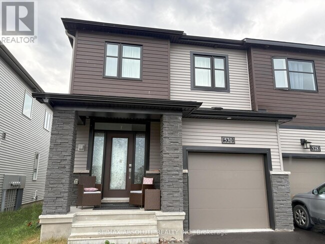 530 Bundoran Pl in Ottawa, ON - Building Photo - Building Photo