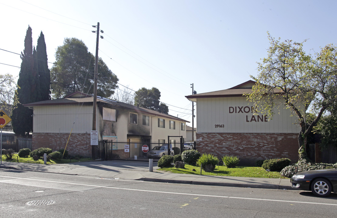 Dixon Townhouse in Hayward, CA - Building Photo