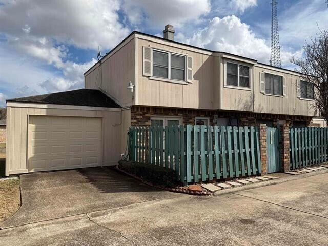 553 Georgetown St in Beaumont, TX - Building Photo