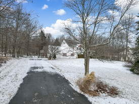 128 Colleen Dr ( 19 Stanley Ave llc ) in Blakeslee, PA - Foto de edificio - Building Photo