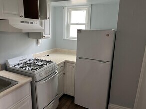 904 Tates Creek Rd in Lexington, KY - Building Photo - Building Photo