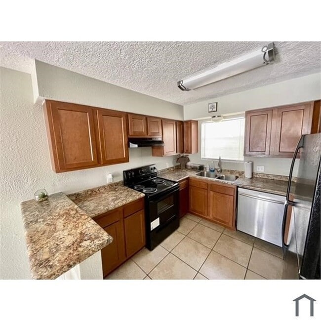 1502 Oleander in La Marque, TX - Building Photo - Building Photo