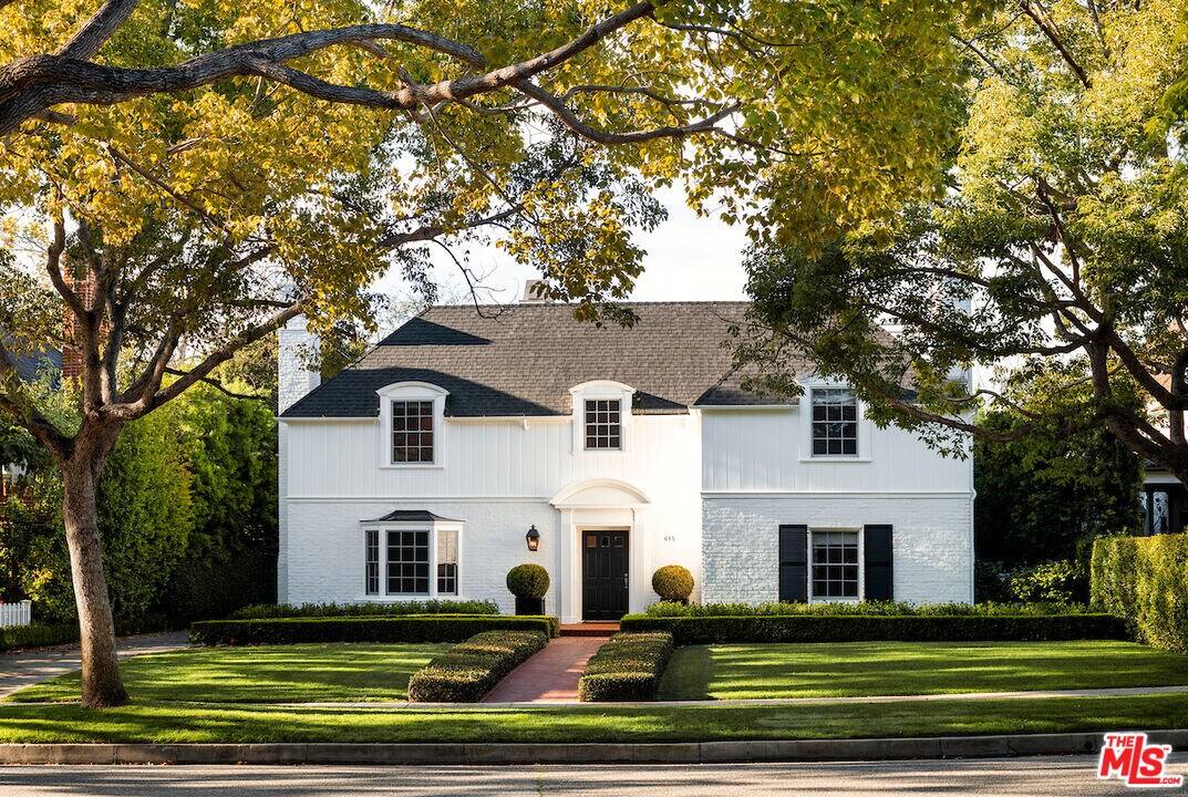 615 Trenton Dr in Beverly Hills, CA - Building Photo