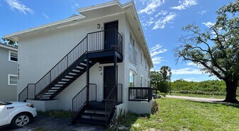 7002 S Kissimmee St in Tampa, FL - Building Photo