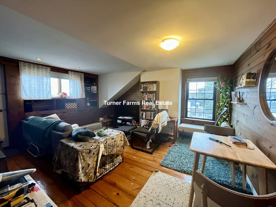 58 Atherton St, Unit 1R in Somerville, MA - Building Photo