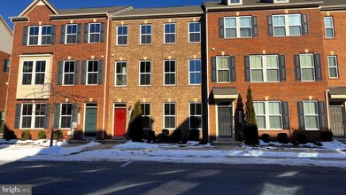 10904 Clerkenwell Alley in Waldorf, MD - Building Photo - Building Photo