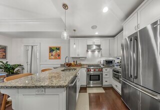 616 E 4th St in Boston, MA - Building Photo - Building Photo