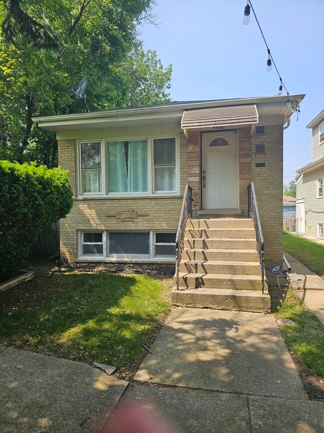 4928 W Strong St in Chicago, IL - Building Photo - Building Photo