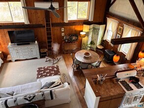 16 Wilbur Rd in Washington, CT - Building Photo - Building Photo