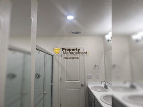 4209 Berryesa Ave in Merced, CA - Building Photo - Building Photo