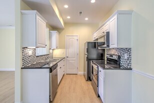 4414 Meramec Bottom Rd, Unit 103