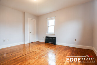 18 Beechcroft St, Unit 4 in Boston, MA - Building Photo - Building Photo