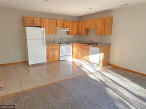 1271 Pinewood Trail in New Richmond, WI - Building Photo - Building Photo