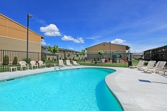 Meadow Park in Kennewick, WA - Building Photo - Building Photo