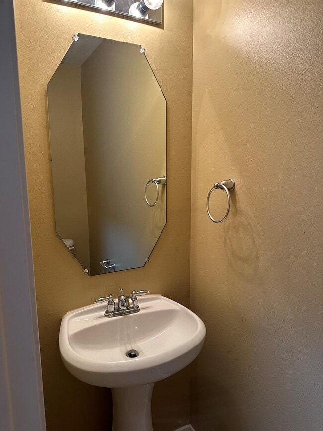 14404 LILYGATE Ct in Houston, TX - Foto de edificio - Building Photo