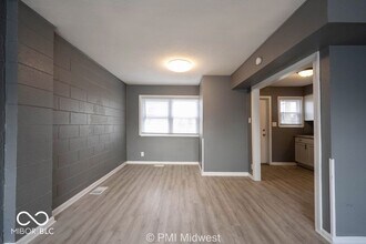 6064 E 16th St in Indianapolis, IN - Building Photo - Building Photo