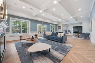Windsor Ridge at Westborough in Westborough, MA - Foto de edificio - Building Photo