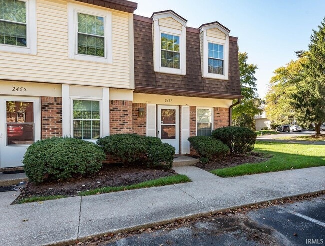 property at 2457 S Burberry Ln