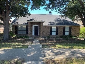 4334 Newton St in The Colony, TX - Building Photo