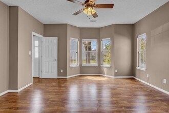 2270 Timberneck Ln in Newport News, VA - Building Photo - Building Photo