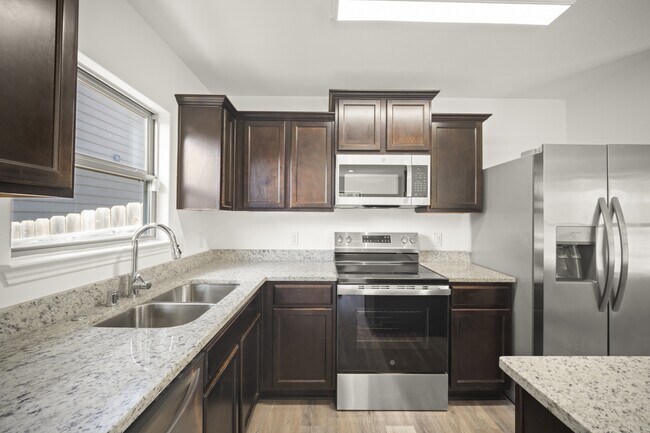 14260 Greenhaw Ln in Dallas, TX - Building Photo - Building Photo