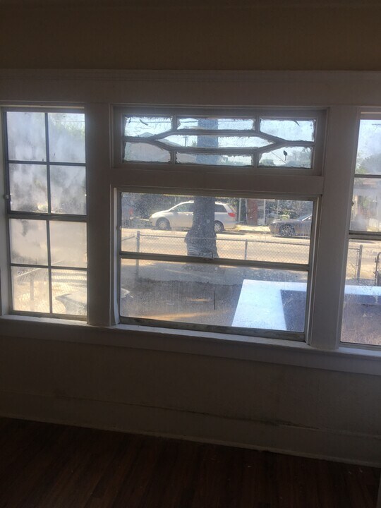 5280 Bangor St, Unit 2552 in Los Angeles, CA - Building Photo