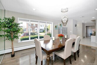 5 Kensington St in Lido Beach, NY - Building Photo - Building Photo