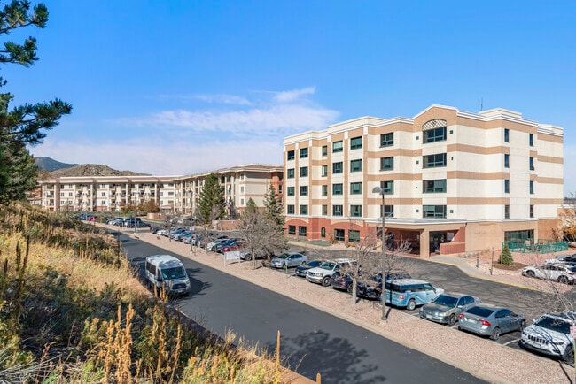 2636 Patriot Hts in Colorado Springs, CO - Foto de edificio - Building Photo