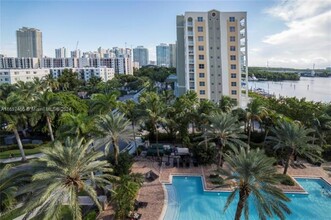 17100 N Bay Rd, Unit 1702 in Sunny Isles Beach, FL - Building Photo - Building Photo